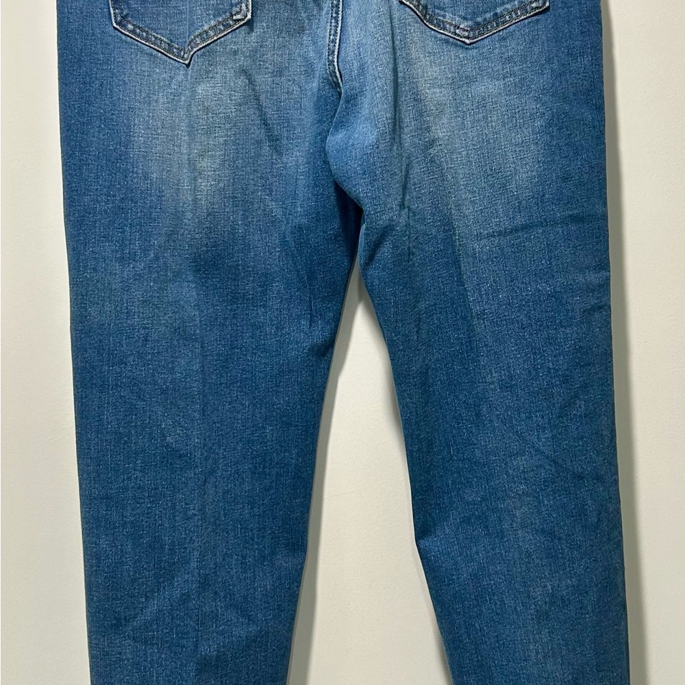 Amazon Essentials Blue Jeans - Picture 3 of 3